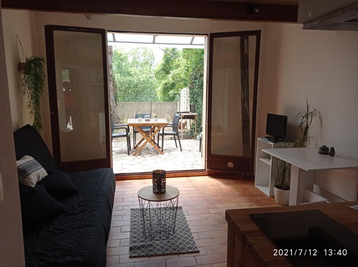 Maisonnette En Residence Avec Piscine Et Tennis Saint-Vallier-de-Thiey Kültér fotó