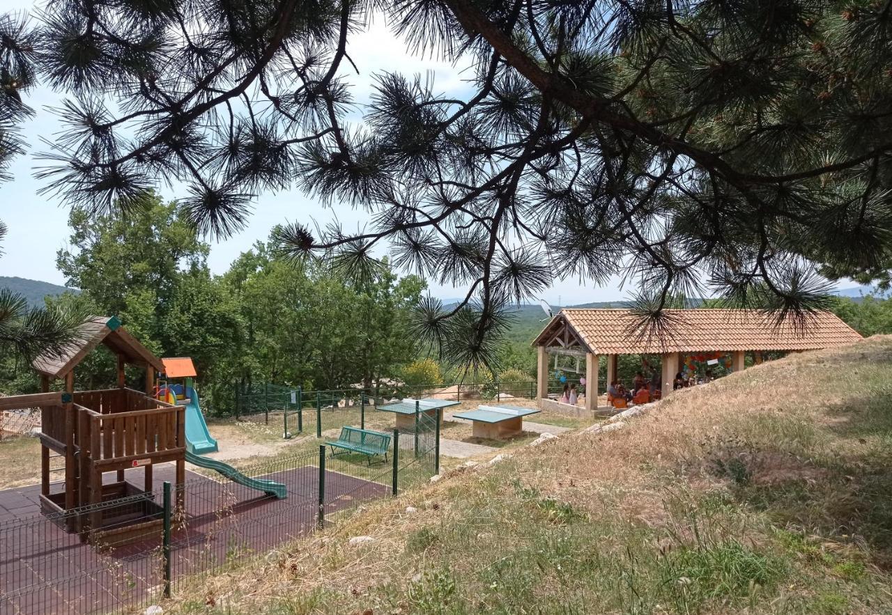 Maisonnette En Residence Avec Piscine Et Tennis Saint-Vallier-de-Thiey Kültér fotó